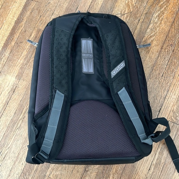 Ogio Laptop Backpack - Picture 2 of 10